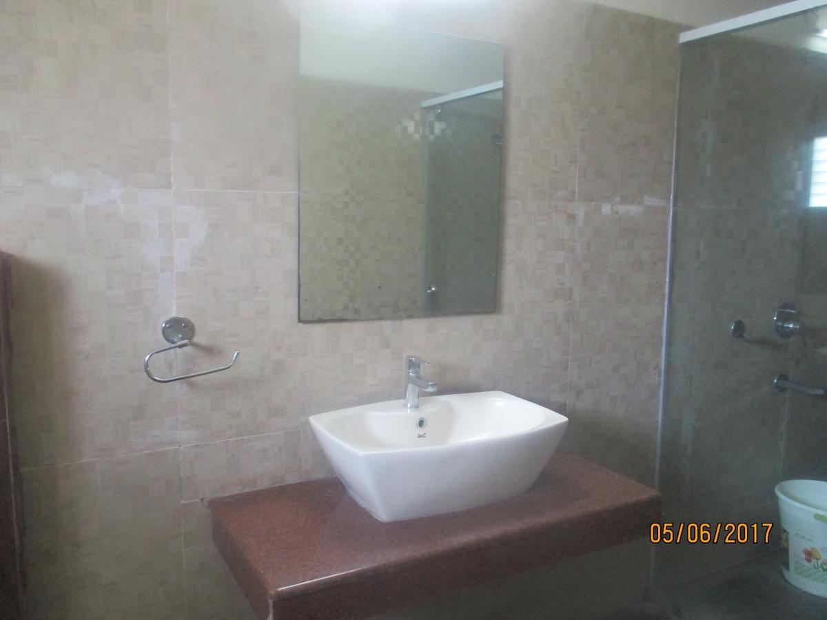 ויסאקפאטנם A.R Grand Hotel מראה חיצוני תמונה