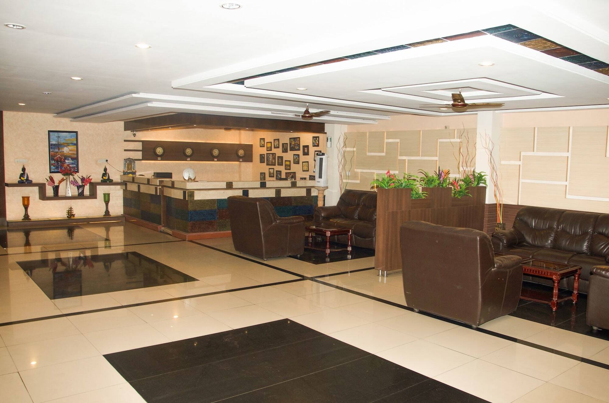 ויסאקפאטנם A.R Grand Hotel מראה חיצוני תמונה